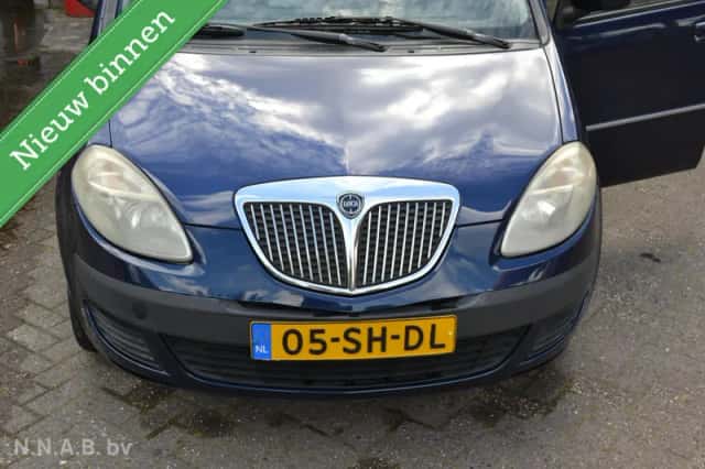 Lancia Musa (2006) thumbnail 2