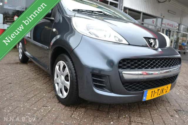 Peugeot 107 (2012) thumbnail 6
