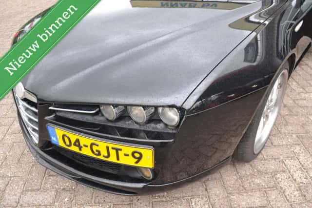 Alfa Romeo 159 (2008) thumbnail 4