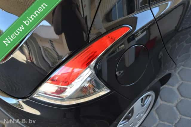 Lancia Ypsilon (2012) thumbnail 6