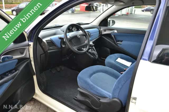 Lancia Ypsilon (2006) thumbnail 5