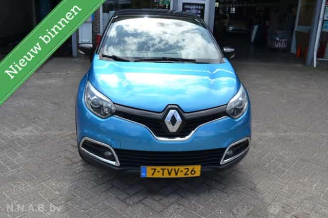Renault Captur (2014) thumbnail 3