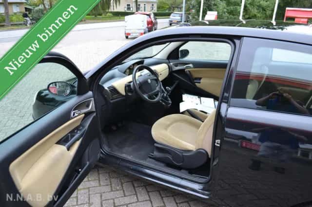 Lancia Ypsilon (2006) thumbnail 5