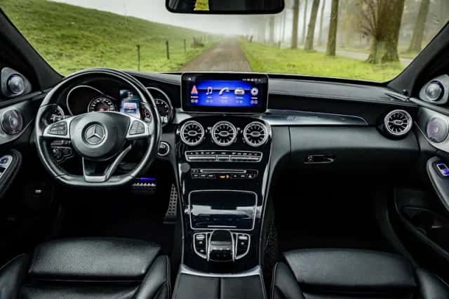 Mercedes-Benz C-Klasse (2016) thumbnail 5