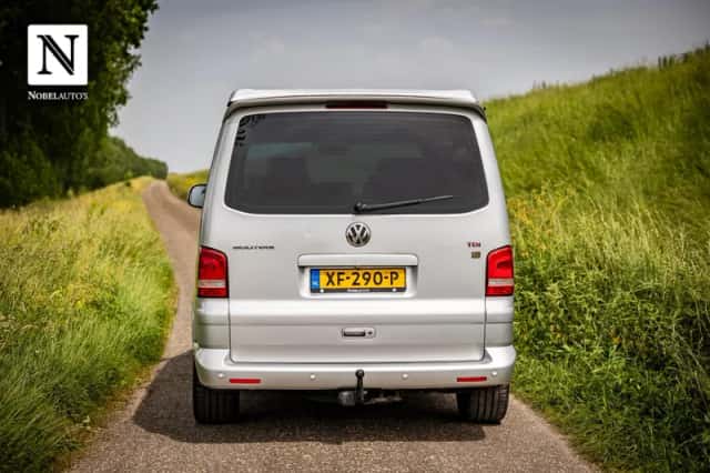 Volkswagen Transporter (2008) thumbnail 3