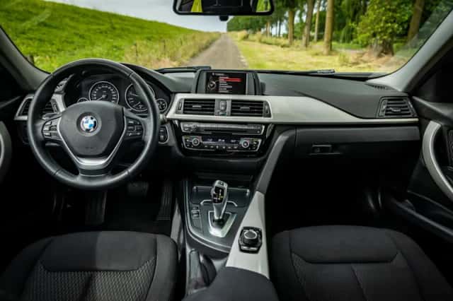 BMW 3-Serie (2017) thumbnail 6