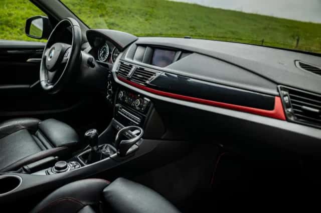 BMW X1 (2015) thumbnail 6