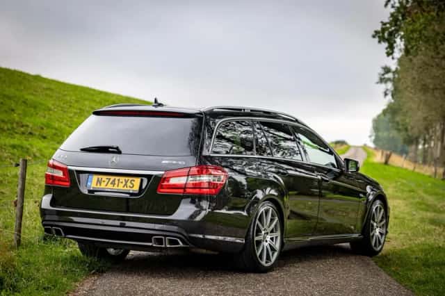 Mercedes-Benz E-Klasse (2010) thumbnail 3