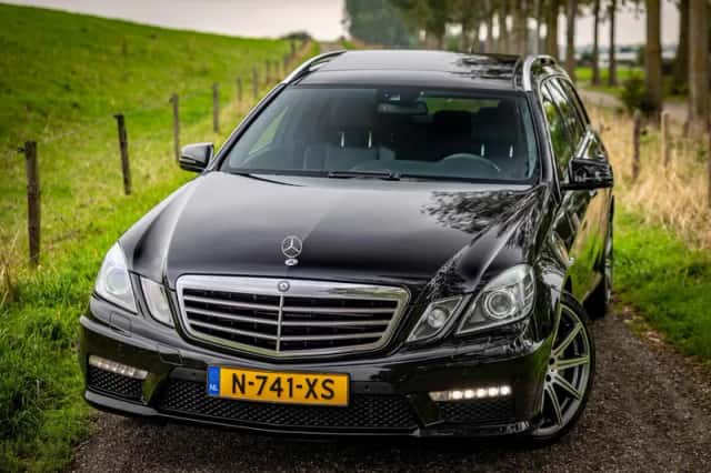 Mercedes-Benz E-Klasse (2010) thumbnail 5