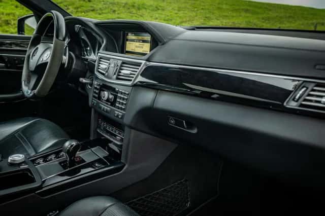 Mercedes-Benz E-Klasse (2010) thumbnail 6