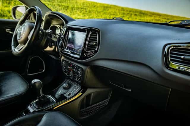 Jeep Compass (2018) thumbnail 6