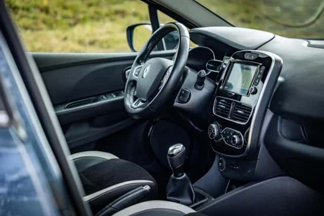 Renault Clio (2019) thumbnail 6
