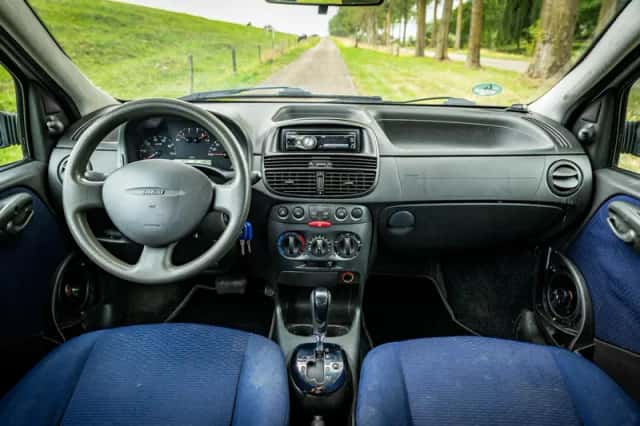 Fiat Punto (2002) thumbnail 2