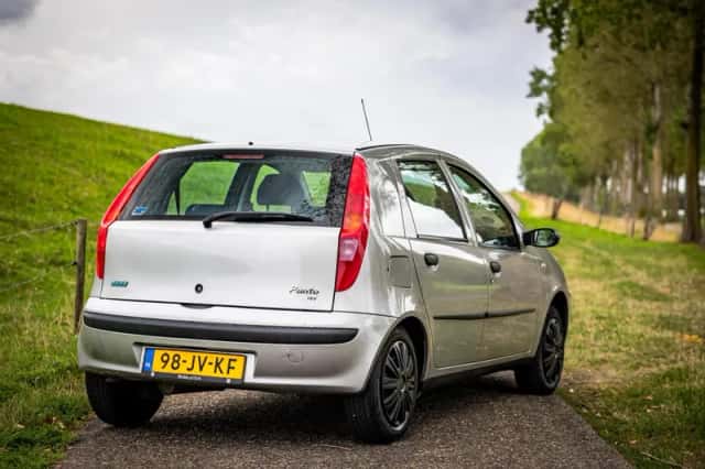 Fiat Punto (2002) thumbnail 3