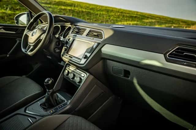 Volkswagen Tiguan (2016) thumbnail 6