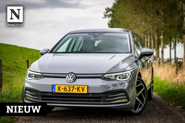 Volkswagen Golf (2021) thumbnail 1