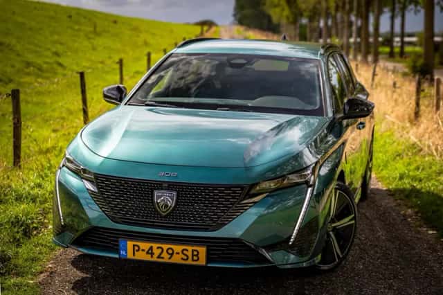 Peugeot 308 (2022) thumbnail 5