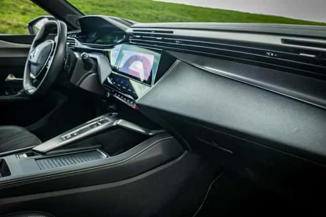 Peugeot 308 (2022) thumbnail 6