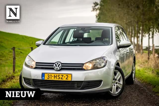 Volkswagen Golf (2009) thumbnail 1
