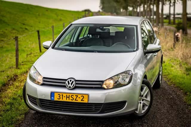 Volkswagen Golf (2009) thumbnail 5