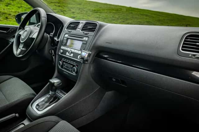 Volkswagen Golf (2009) thumbnail 6