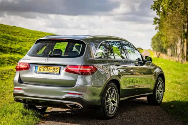 Mercedes-Benz GLC-Klasse (2016) thumbnail 3