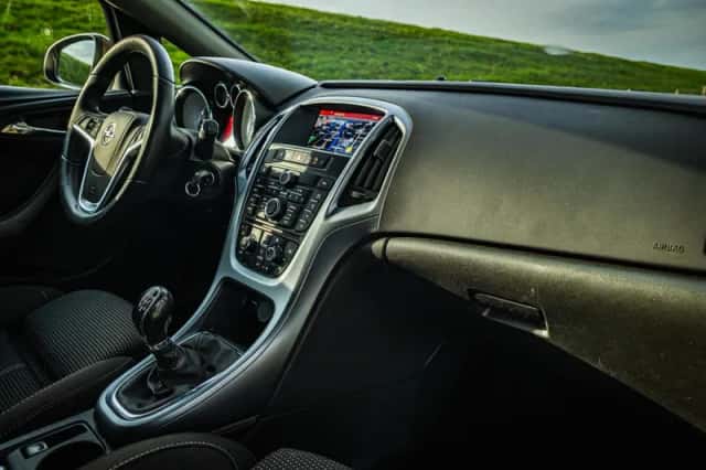 Opel Astra (2015) thumbnail 6
