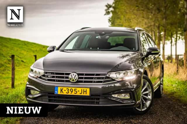 Volkswagen Passat (2020) thumbnail 1
