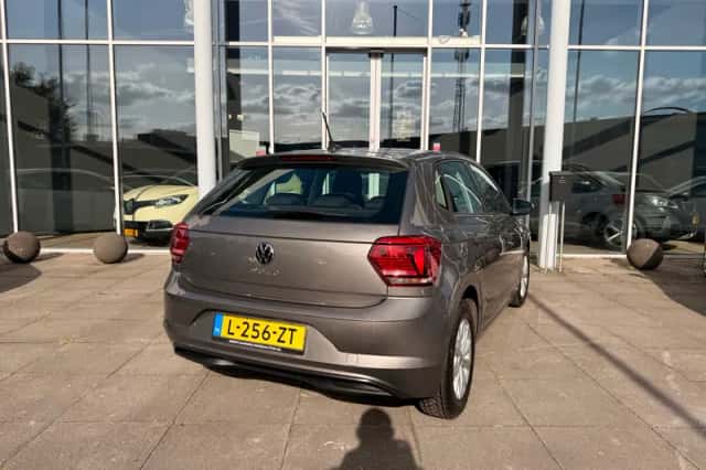 Volkswagen Polo (2021) thumbnail 4