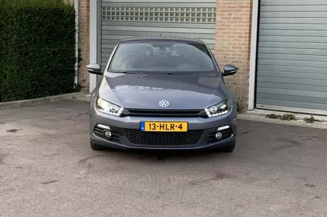 Volkswagen Scirocco (2009) thumbnail 4