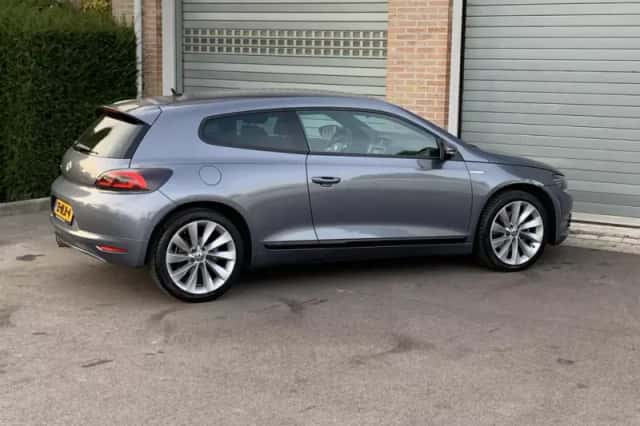 Volkswagen Scirocco (2009) thumbnail 6