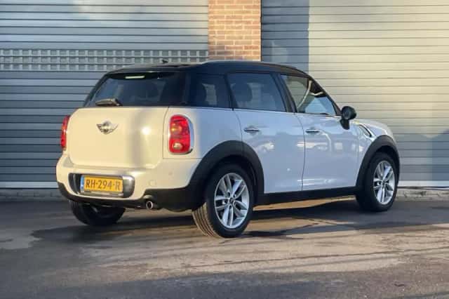 MINI Countryman (2010) thumbnail 5