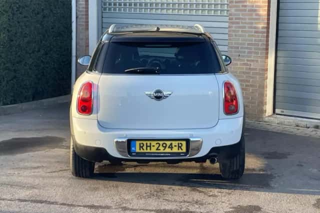 MINI Countryman (2010) thumbnail 6