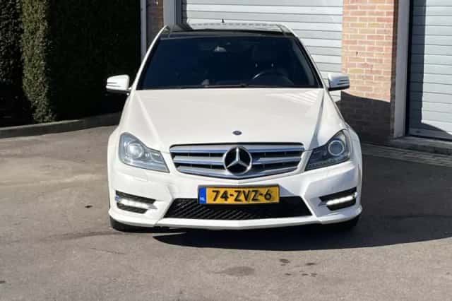 Mercedes-Benz C-Klasse (2013) thumbnail 4
