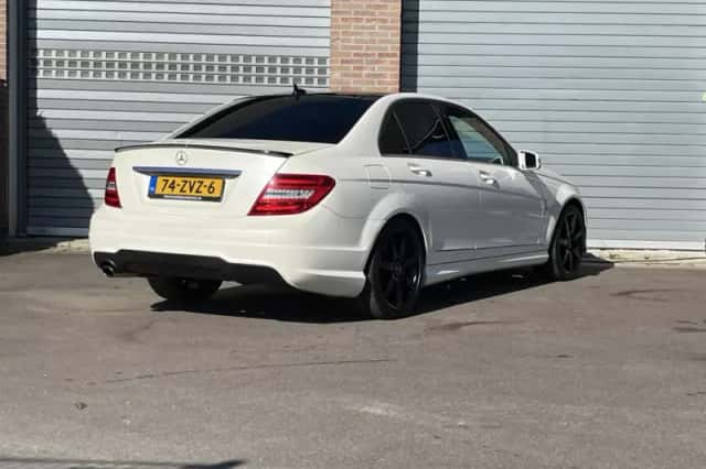 Mercedes-Benz C-Klasse (2013) thumbnail 5