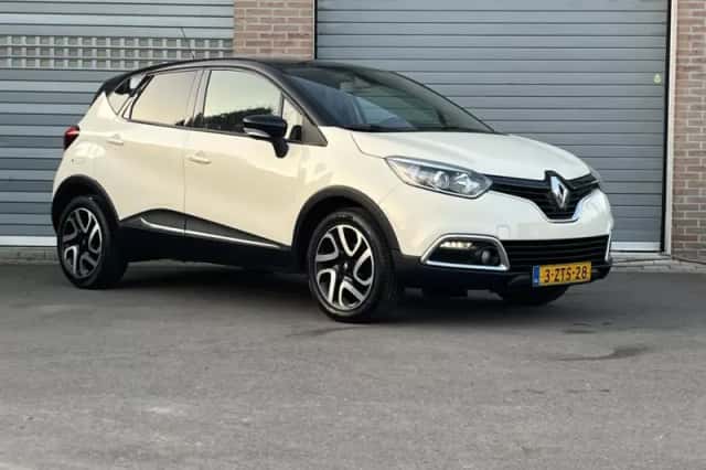 Renault Captur (2015) thumbnail 3