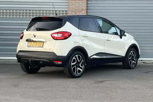 Renault Captur (2015) thumbnail 5
