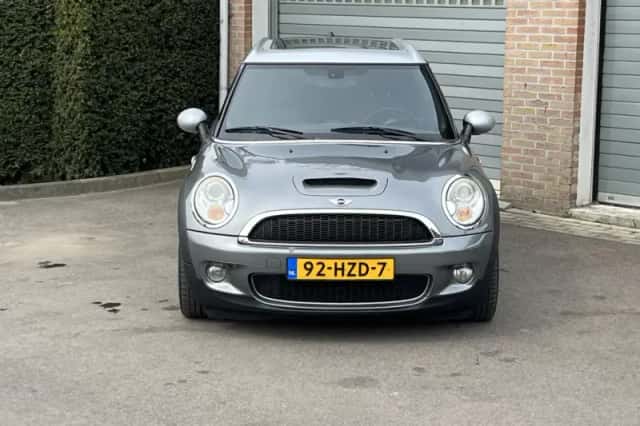 MINI Clubman (2009) thumbnail 4