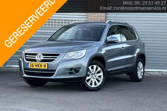 Volkswagen Tiguan (2009) thumbnail 1