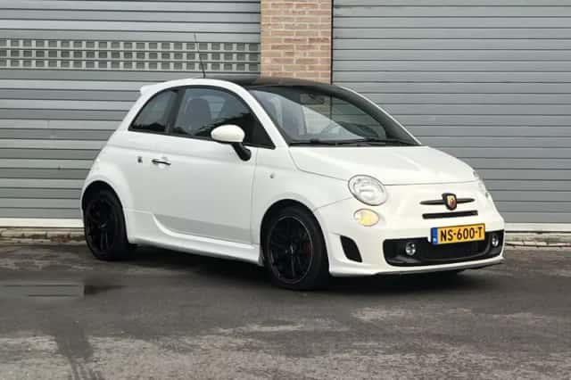 Fiat 500 (2010) thumbnail 3