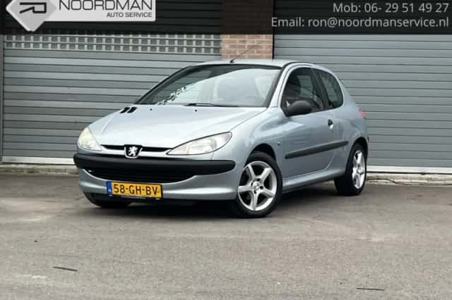 Peugeot 206 (2000) thumbnail 1