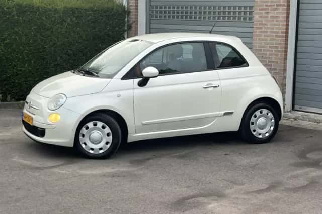 Fiat 500 (2009) thumbnail 2