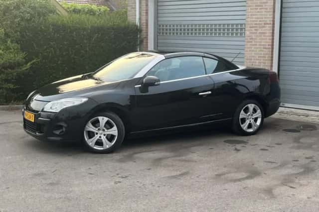 Renault Mégane (2011) thumbnail 2
