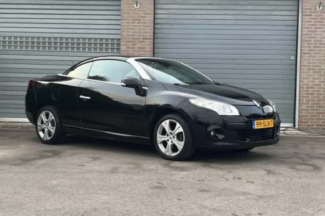 Renault Mégane (2011) thumbnail 3
