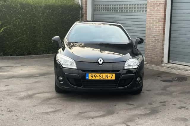 Renault Mégane (2011) thumbnail 4