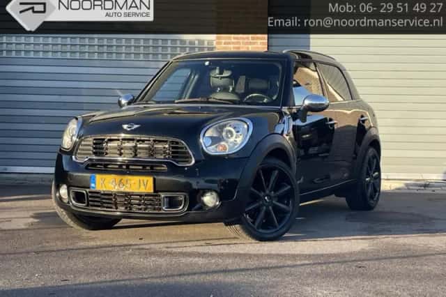 MINI Countryman (2010) thumbnail 1