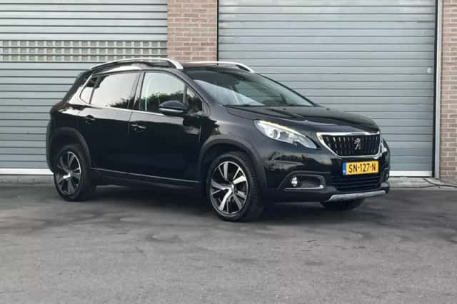 Peugeot 2008 (2017) thumbnail 3