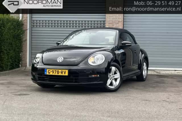 Volkswagen Beetle (2016) thumbnail 1