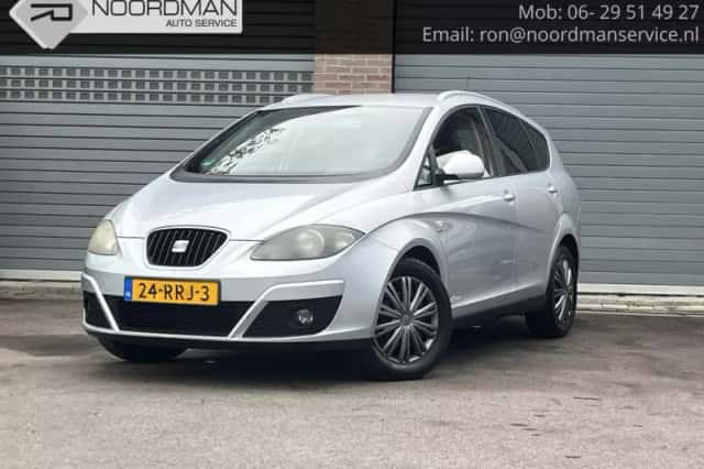 SEAT Altea XL (2011) thumbnail 1