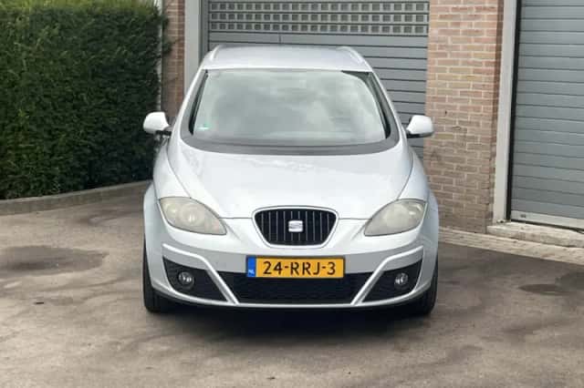 SEAT Altea XL (2011) thumbnail 4
